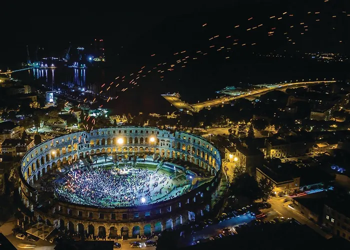 Cozy In With Wifi Lägenhet